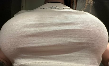 ルビーオンリーファン 無料セクシー 写真