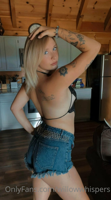 ジンジャートゥインクオンリーファンズ ホット裸 画像