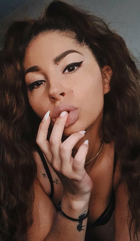 ティーントランスオンリーファン アートヌード 写真