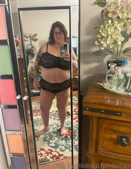 bambibouchet46ifree ヌードスター 写真