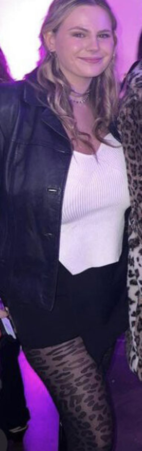 ぽっちゃり黒人OnlyFans ヌード ギャラリー