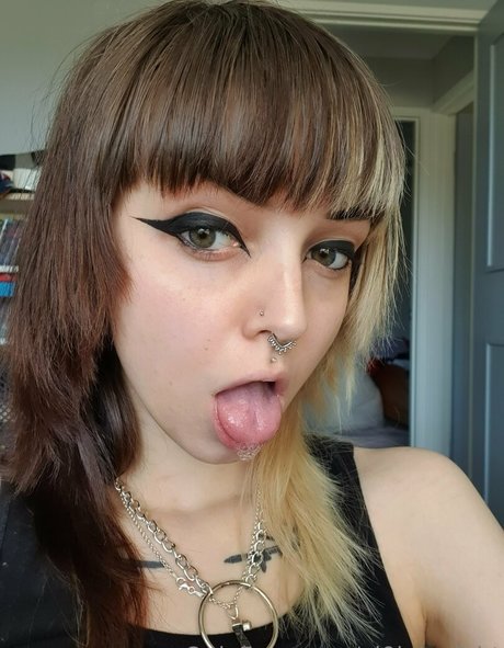 vi0let night セックス女優 画像