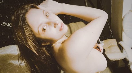 金髪レズビアンオンリーファンズ 無料ポルノ ギャラリー