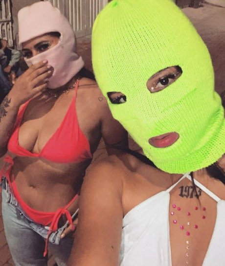 monirojas oficial 高品質モデル 画像