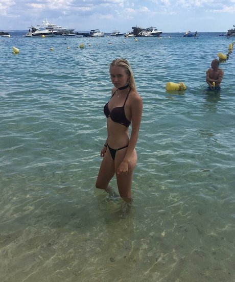 ママの足OnlyFans 裸 画像