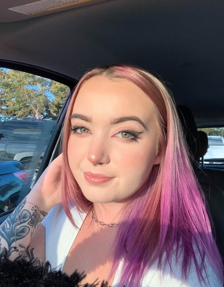 ブラジルの猫オンリーファンズ 裸 写真