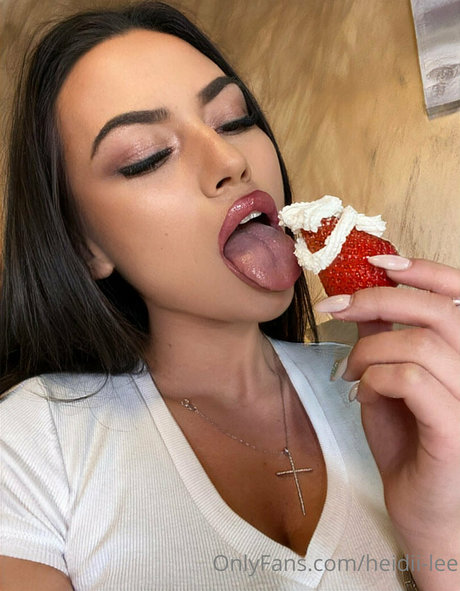 heidii lee ポルノスター セックス 写真