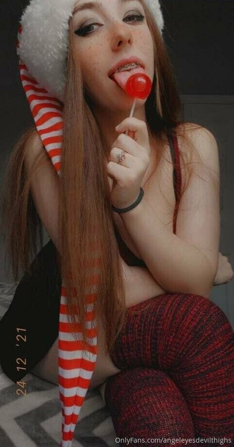 Angel Eyes Devil Thighs ヌードモデル 写真