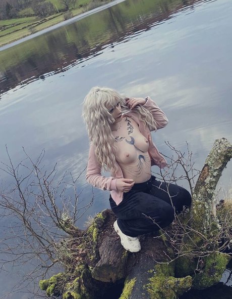 Gremlin Luna ポルノスター ギャラリー