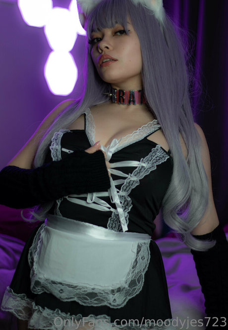 アジア系ブロンドオンリーファンズ ポルノ 画像