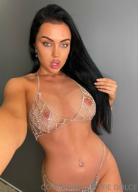 ジンジャートゥインクオンリーファンズ ホットセクシー ギャラリー