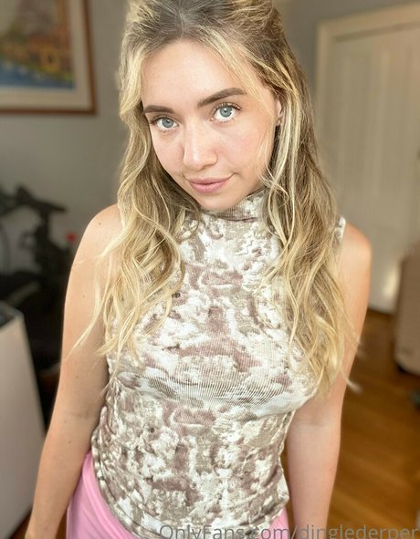 TORY TORY セックスモデル 写真