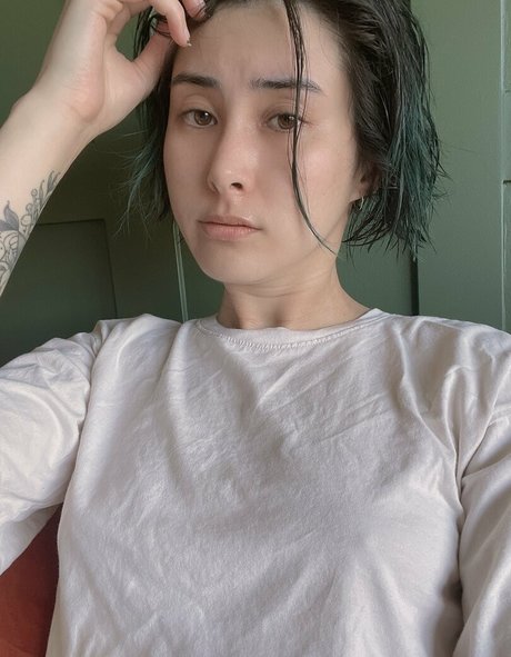 Sinastri ホットなモデル 画像