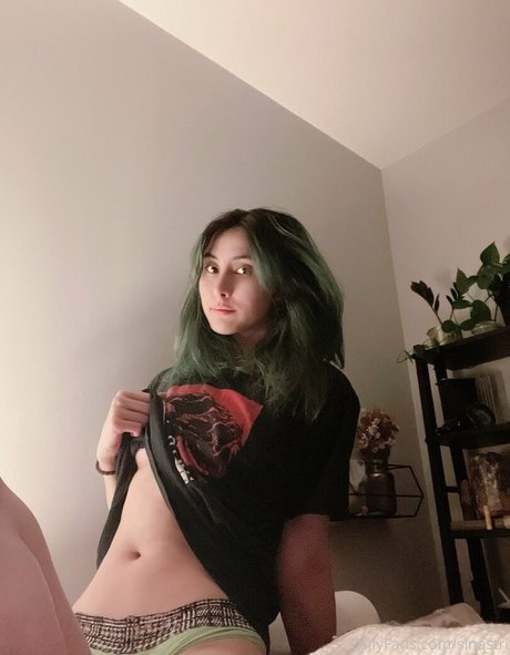 縛られたOnlyFans 美しいヌード 画像