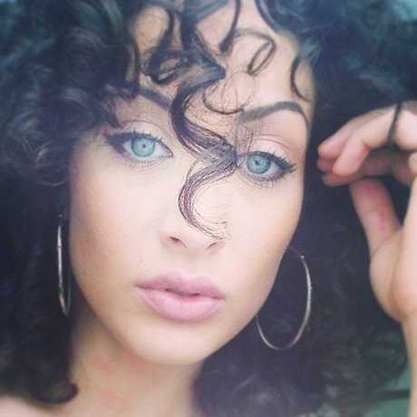 アジア人 ノーPPV オンリーファンズ 無料アダルト 写真