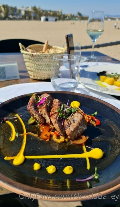 フェラチオ アジア人 OnlyFans アート裸 アーカイブ