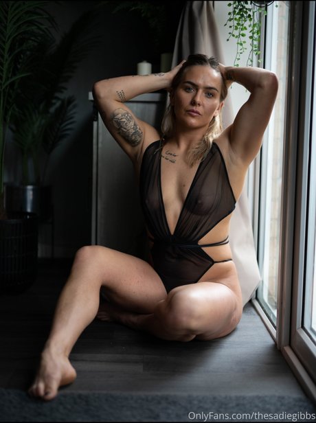 Sadie Gibbs xxxポルノスター 画像