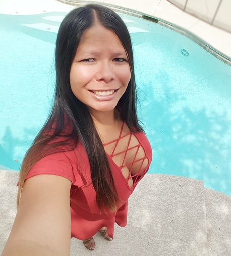 Eimeo トップモデル 写真