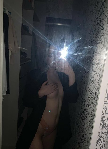 crybaby16 トップポルノスター 写真