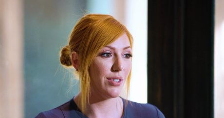 Lauren Phillips アートスター 写真