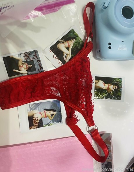 Abella Anderson エロティックなポルノスター ギャラリー