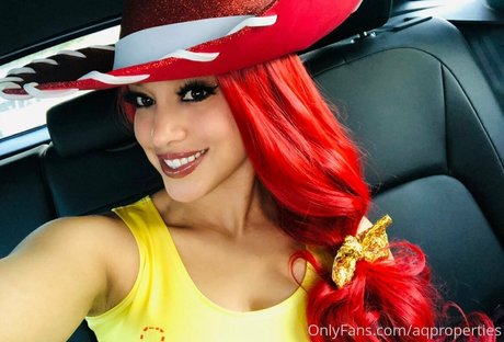 ポーグエボニーオンリーファンズ えろ 写真