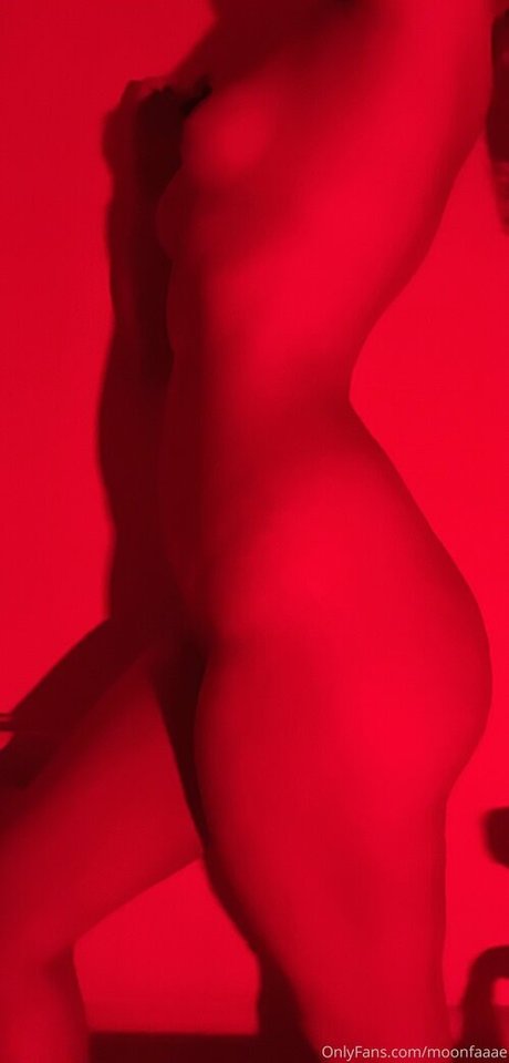 ママの足OnlyFans ヌード 写真