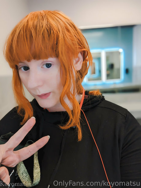 ママの足OnlyFans ヌード 写真