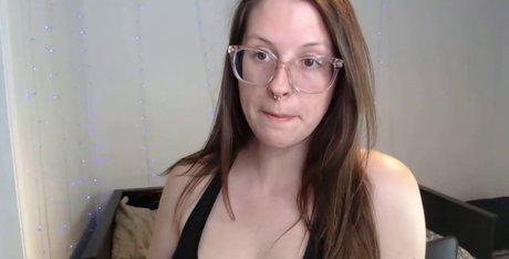 クーガーオンリーファンズ 無料xxx 写真