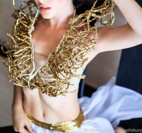 黒檀の偽おっぱいOnlyFans アートヌード アーカイブ