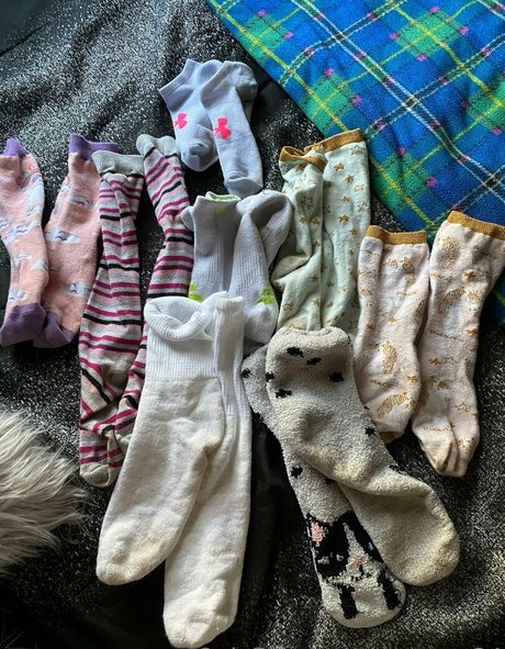 足ヌードオンリーファンズ セックス 画像