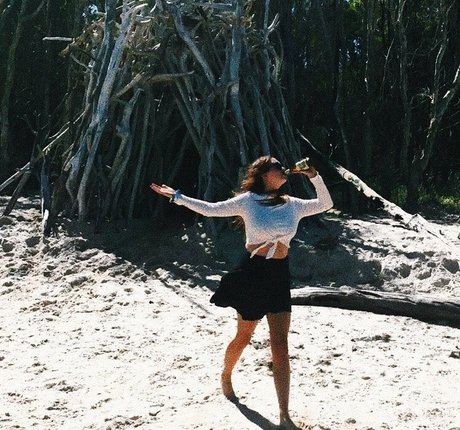 ティーン乱交OnlyFans ホットセクシー 画像