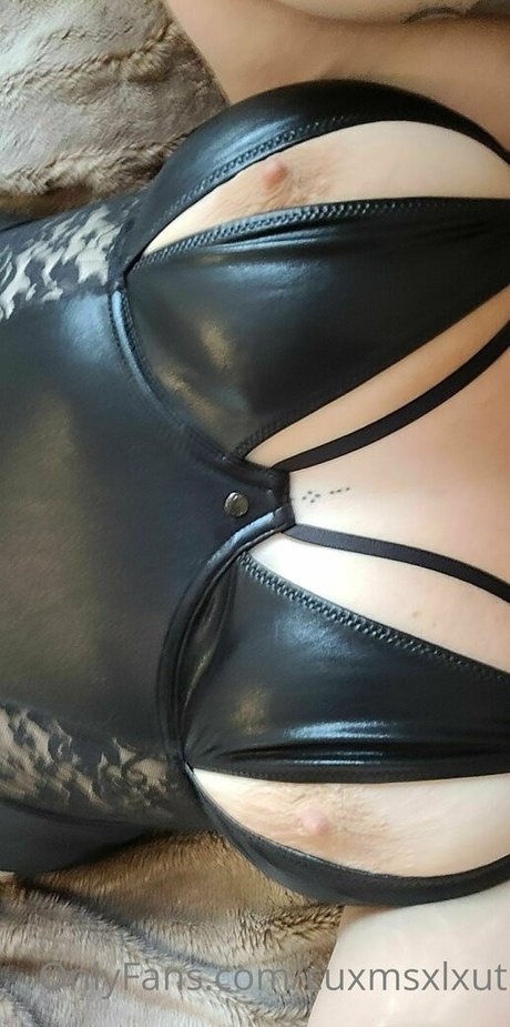 ママの足OnlyFans ホットセックス 写真