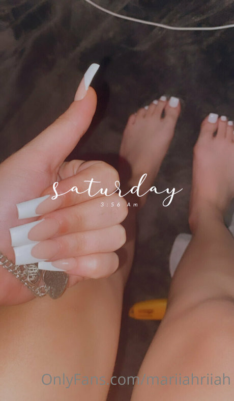 mariiahriiah ポルノスター 無料 写真