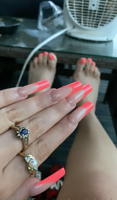 mariiahriiah ポルノスター 裸 画像