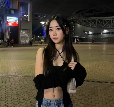 Ciana Yang 完璧なモデル 写真