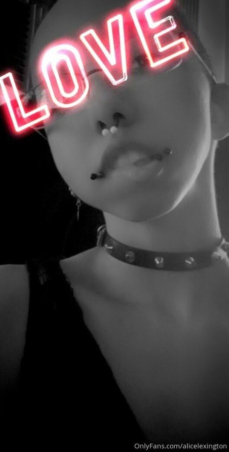 英国のティーンオンリーファン トップ 写真