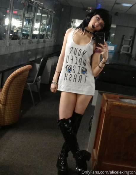 BBW 無料 オンリーファンズ 裸 画像