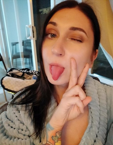 オンリーファンズでのセクスティング 限定 アーカイブ