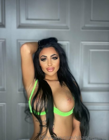 shannenjade アダルトモデル 画像