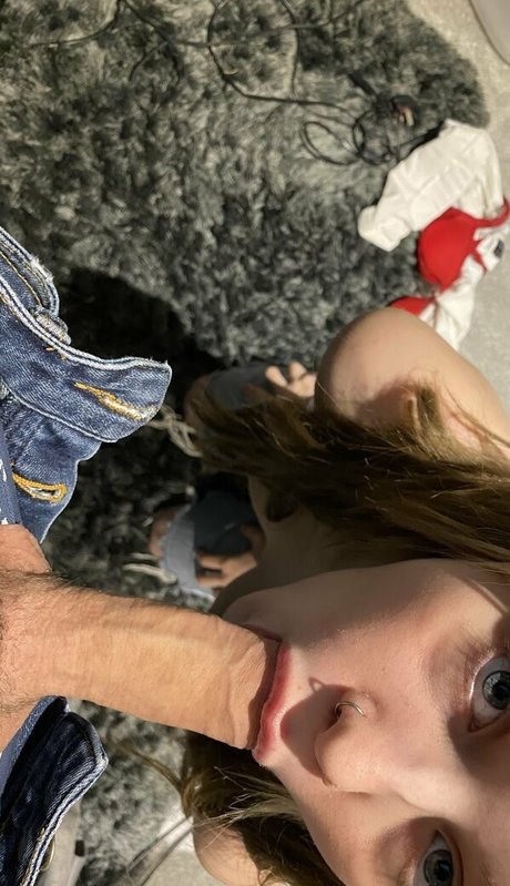 JOIティーンオンリーファンズ ホット 画像