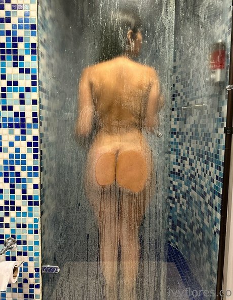 ポーグエボニーオンリーファンズ 裸 写真