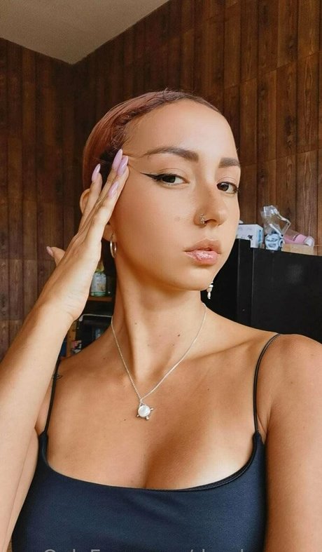 daedreamm スター 裸 アーカイブ