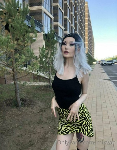 violet williams アートスター 画像