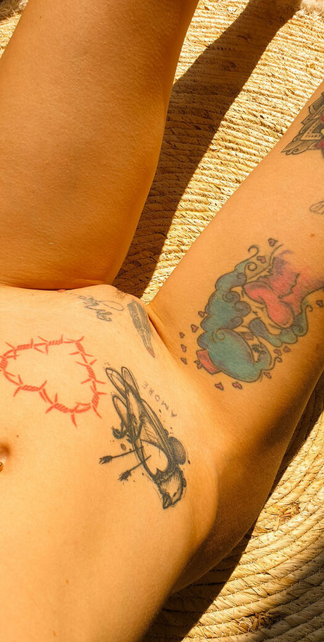 スリムな熟女OnlyFans xxx 写真