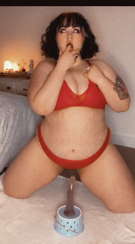 小柄な妻OnlyFans トップ 画像