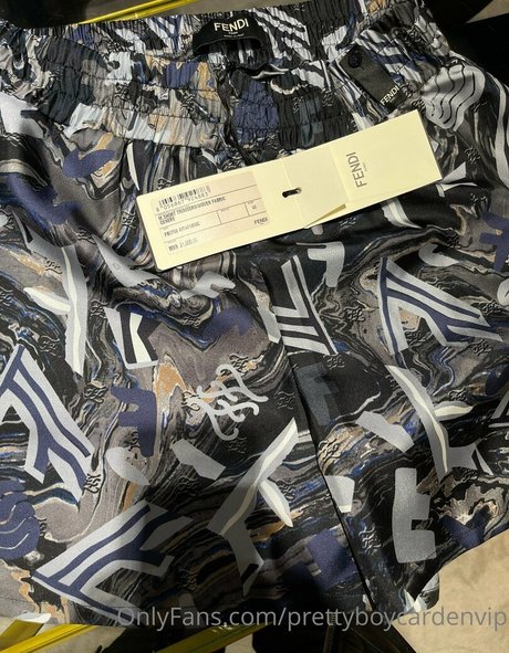 曲線美のランジェリーOnlyFans セクシー裸 写真