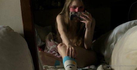 mooseve ポルノスター 写真