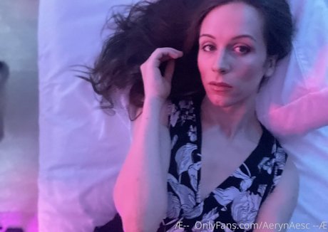 ゲイランジェリーOnlyFans 美しい裸 ギャラリー