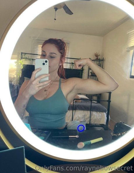 raynebowsecret セクシーなスター 画像